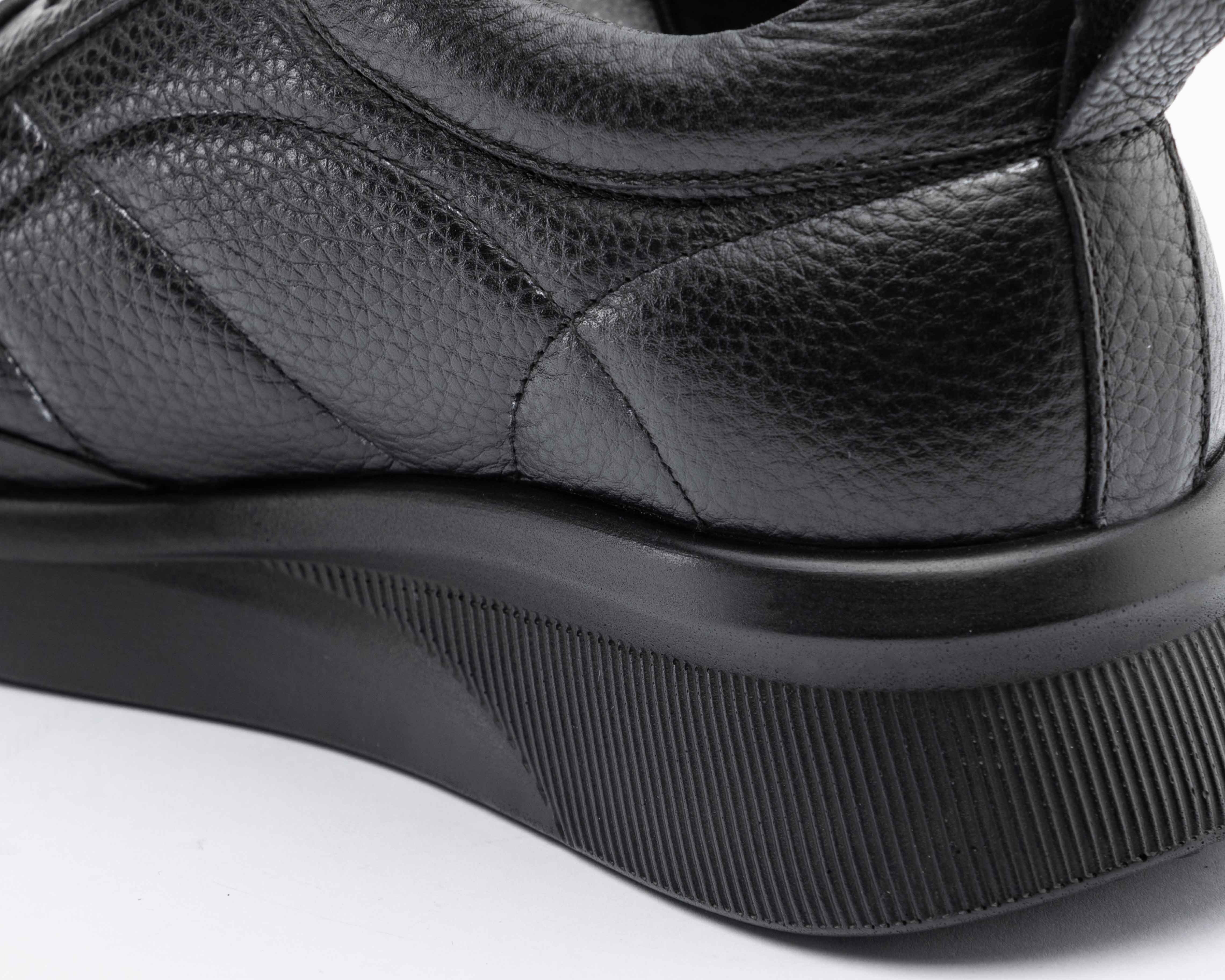 کفش اسپرت چرم زنانه مادو کد ۵۰۳۲