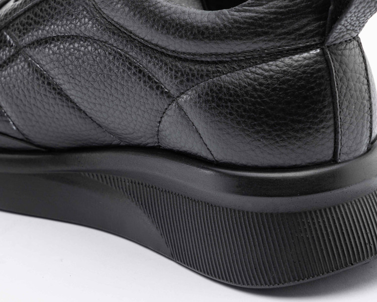 کفش اسپرت چرم زنانه مادو کد ۵۰۳۲