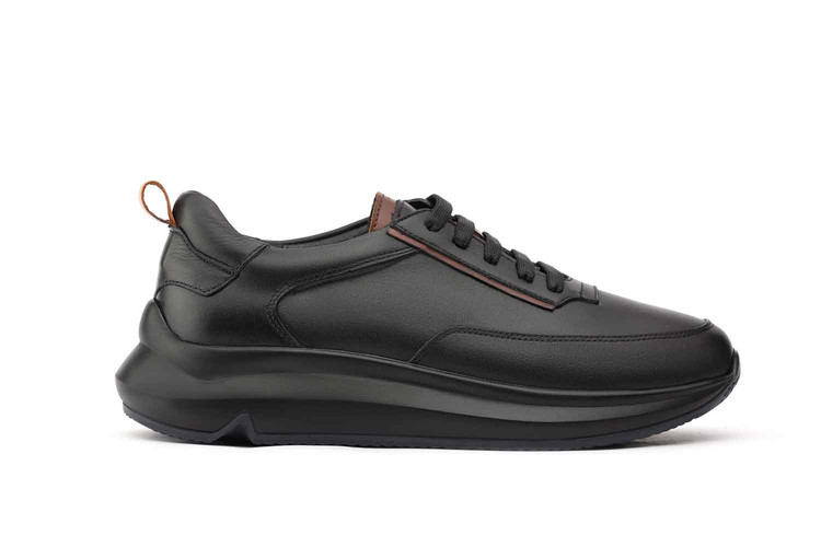 کفش اسپرت چرم زنانه مادو کد ۵۰۵۰