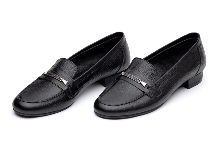 کفش چرم زنانه مادو کد ۶۰۸۶