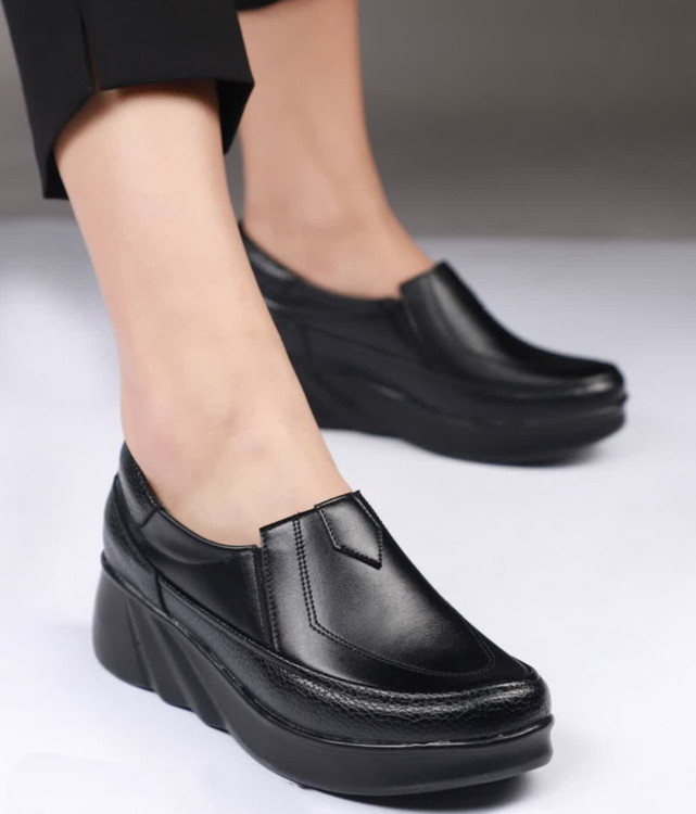 کفش زنانه لژدار طبی بیتا پاسارگاد مدل تامیلا