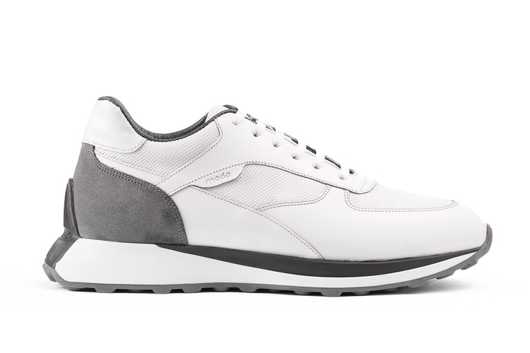 کفش اسپرت مردانه چرم مادو کد ۲۰۵۲