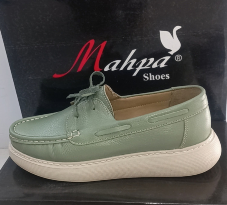 کفش زنانه لژدار چرم طبیعی مهپا کد ۲۲۷۰سبز