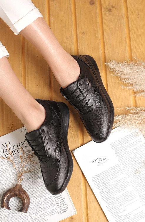 کفش کتانی طبی زنانه بوستون