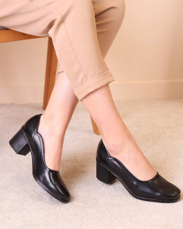 کفش طبی زنانه پاشنه دار لیانا مدل کژال