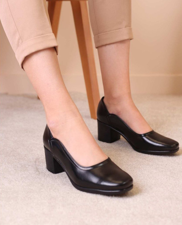 کفش طبی زنانه پاشنه دار لیانا مدل کژال