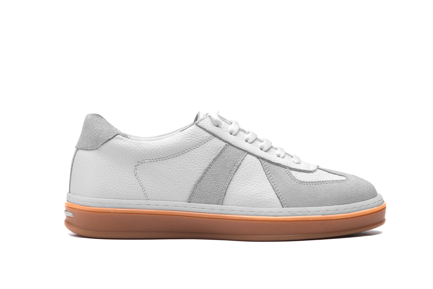 کفش اسپرت چرم زنانه مادو کد ۵۰۳۰