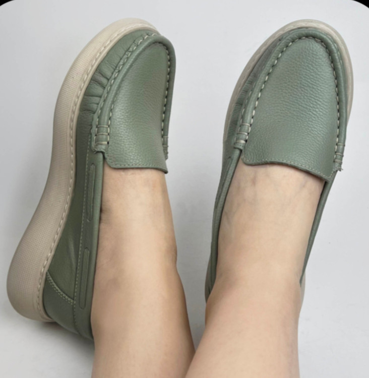 کفش زنانه چرم طبیعی کد ۲۲۷۱ چرم مهپا