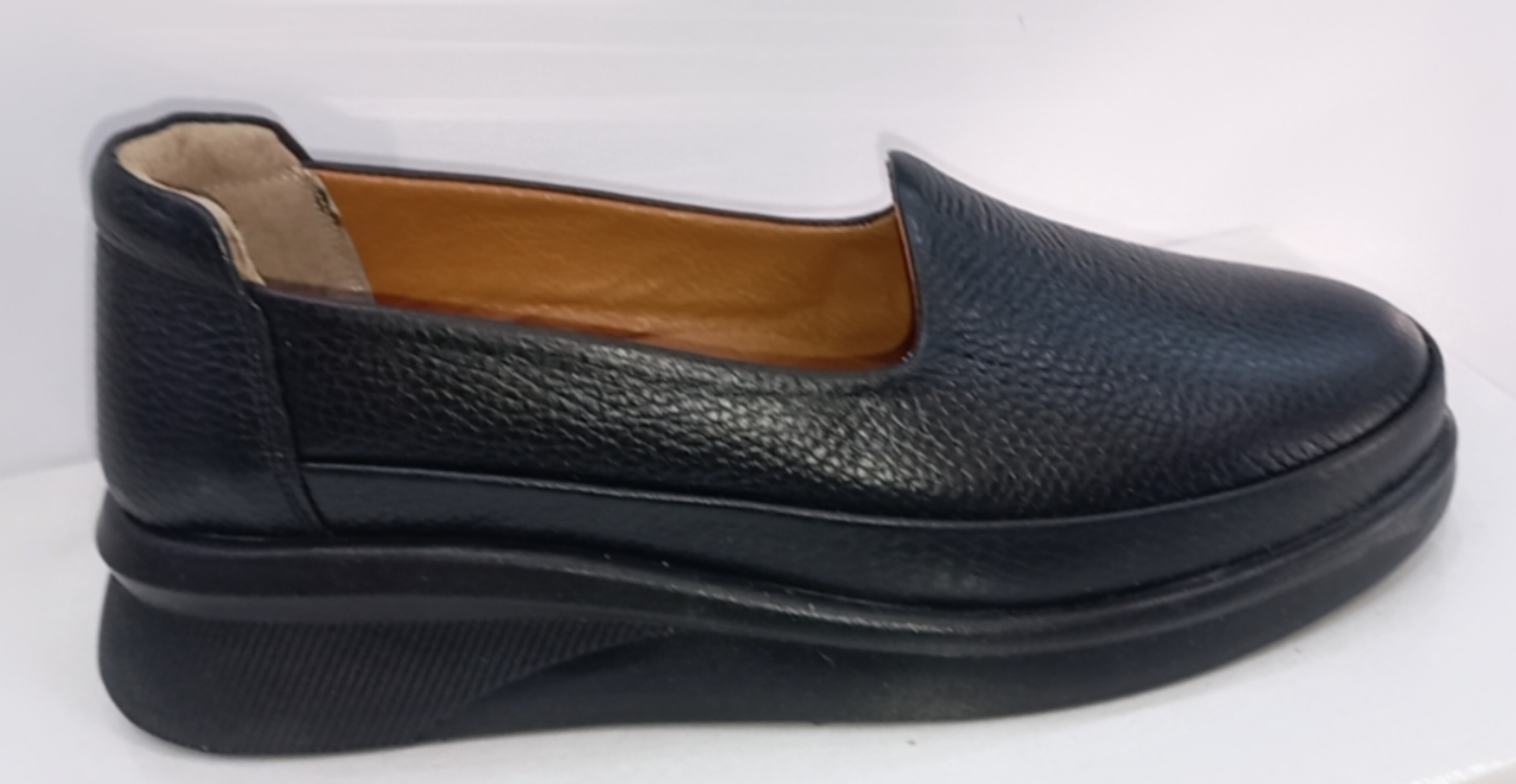 کفش لژدار تمام چرم زنانه دکتر برن مدل تارا دارای پد مخصوص خار پاشنه