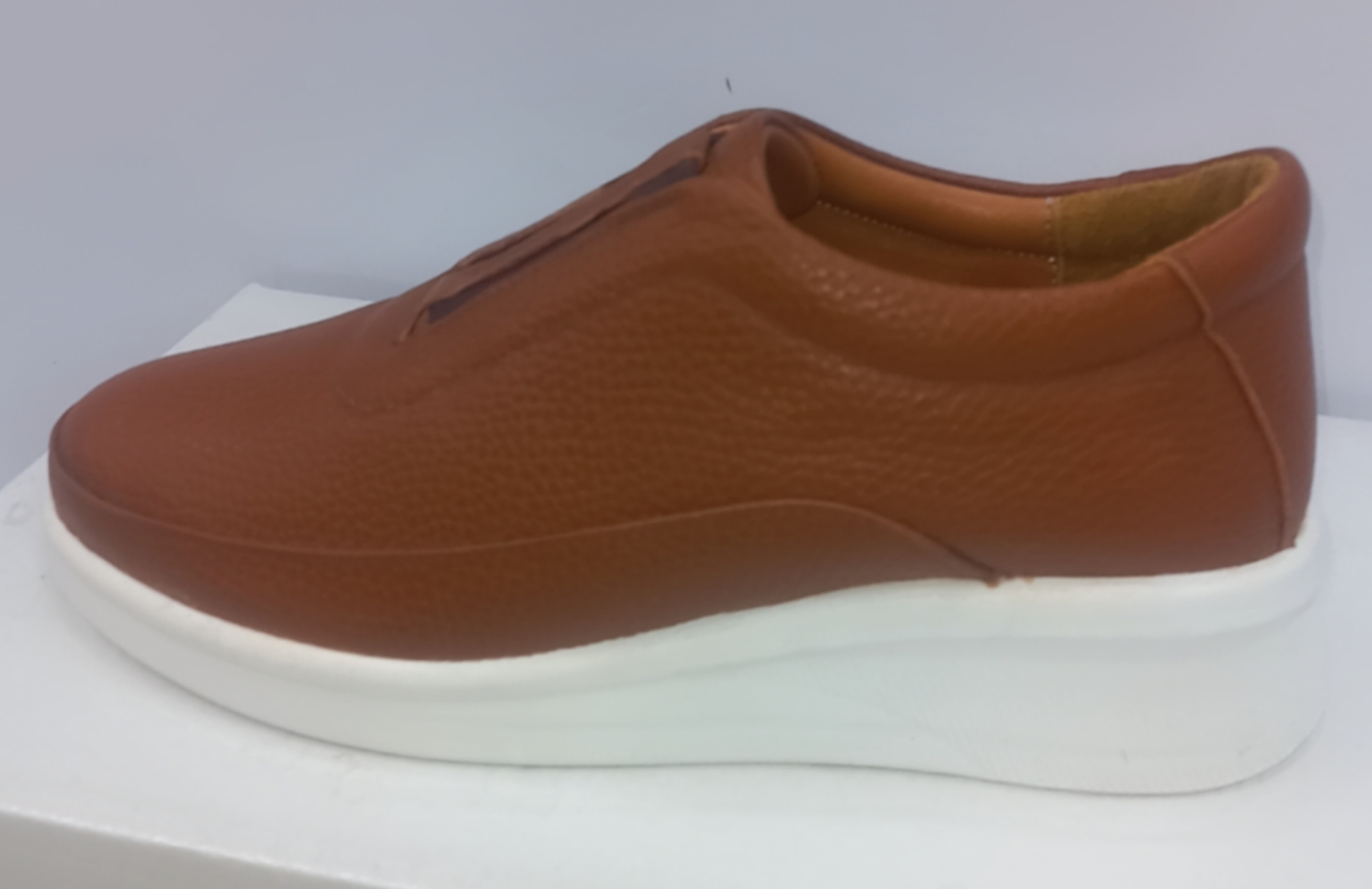 کفش اسپرت زنانه تمام چرم طبی دکتر برن