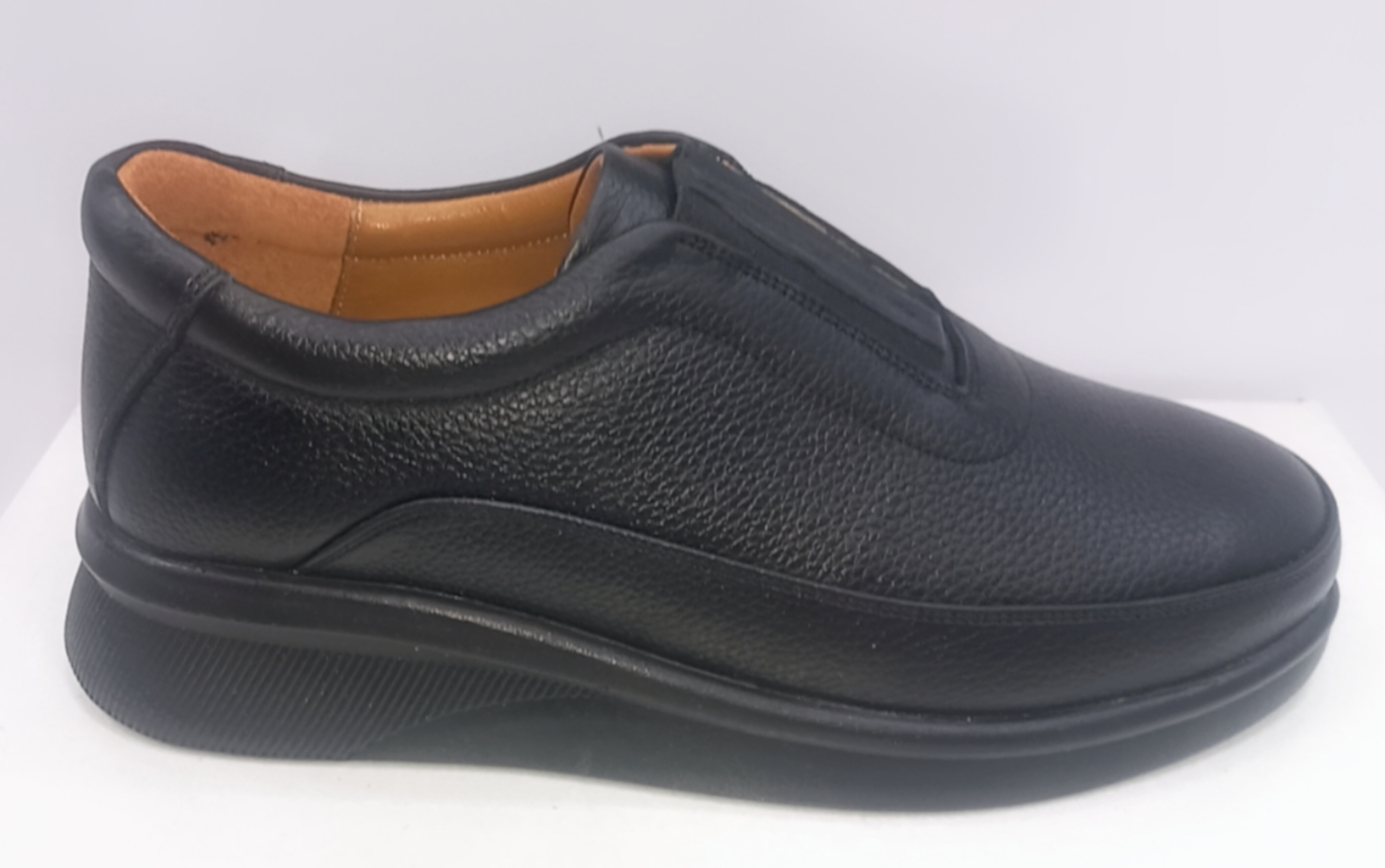 کفش اسپرت زنانه تمام چرم طبی دکتر برن