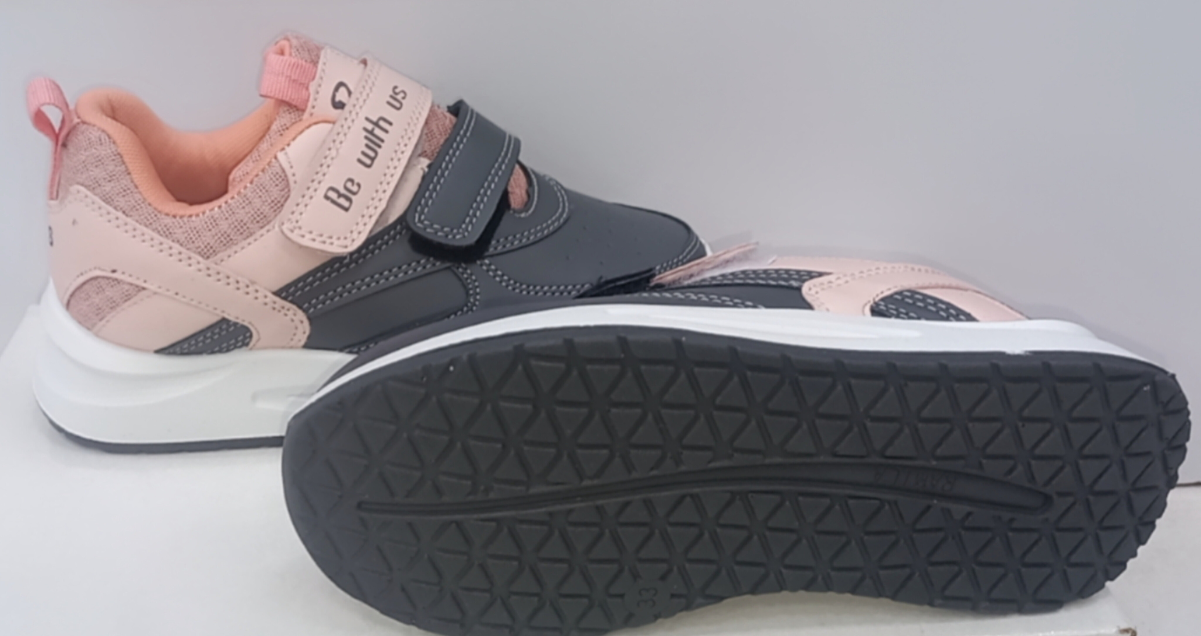 کفش اسپرت بچه گانه کیدز برند رامیلا