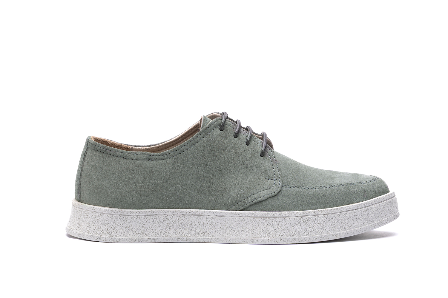 کفش اسپرت چرم مردانه مادو کد ۱۰۱۵