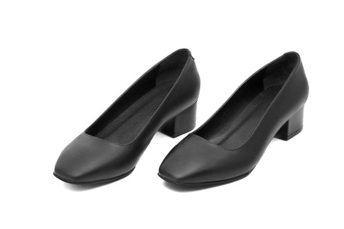 کفش زنانه پاشنه دار چرم طبیعی برند مادو کد ۶۰۸۸