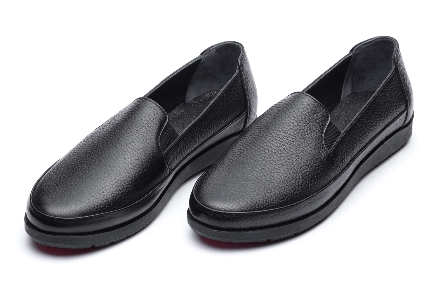 کفش راحتی چرم زنانه برند مادو کد ۵۰۲۰