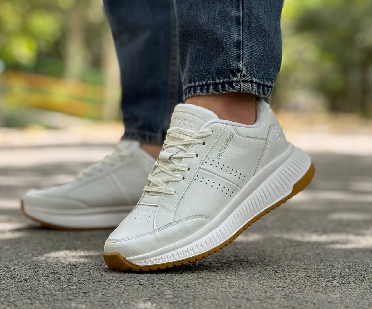 کفش اسپرت زنانه اکو برند بهگام