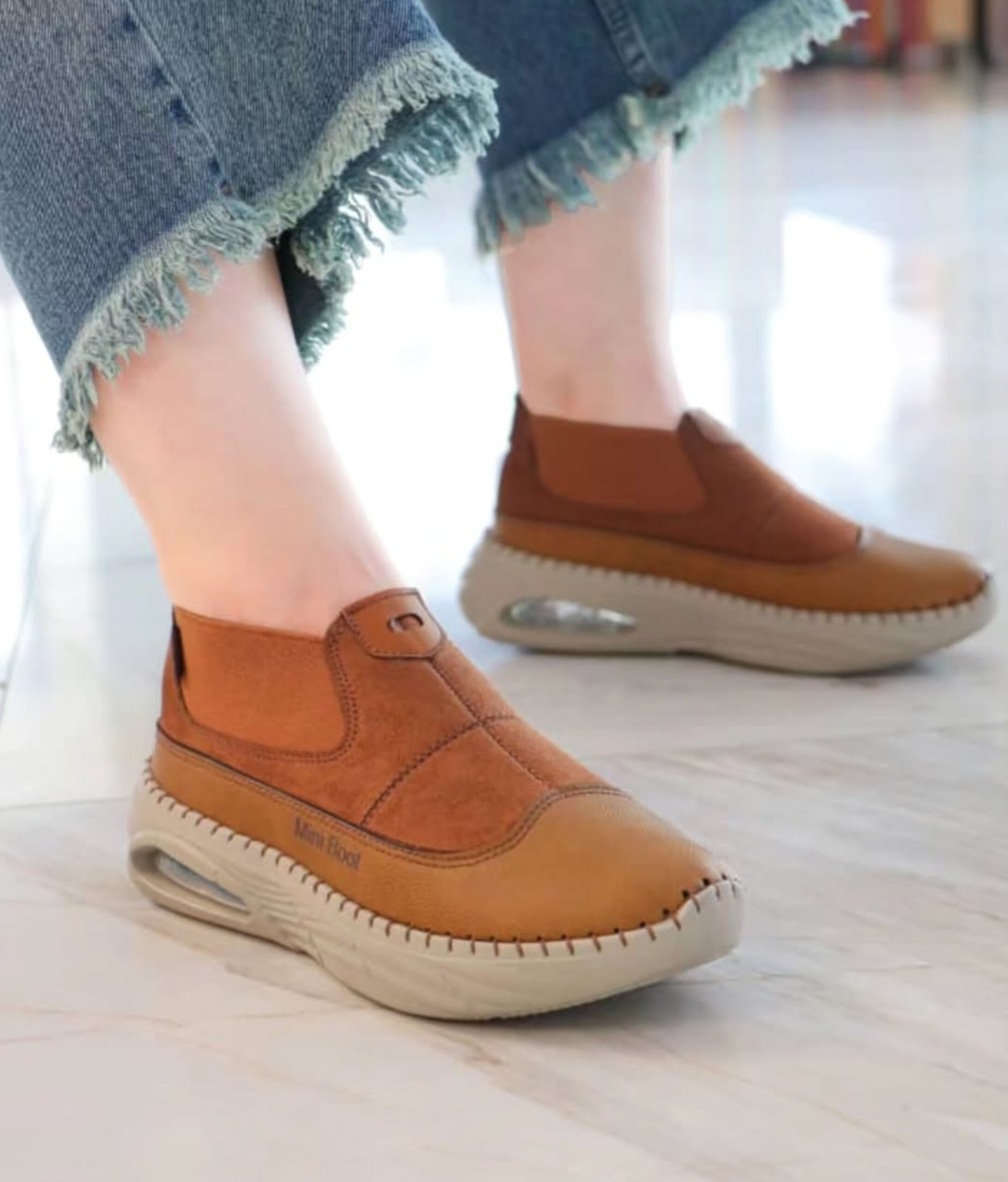 مدل میباشد بوت زنانه طبی دکتر دانش کد۵۲۰