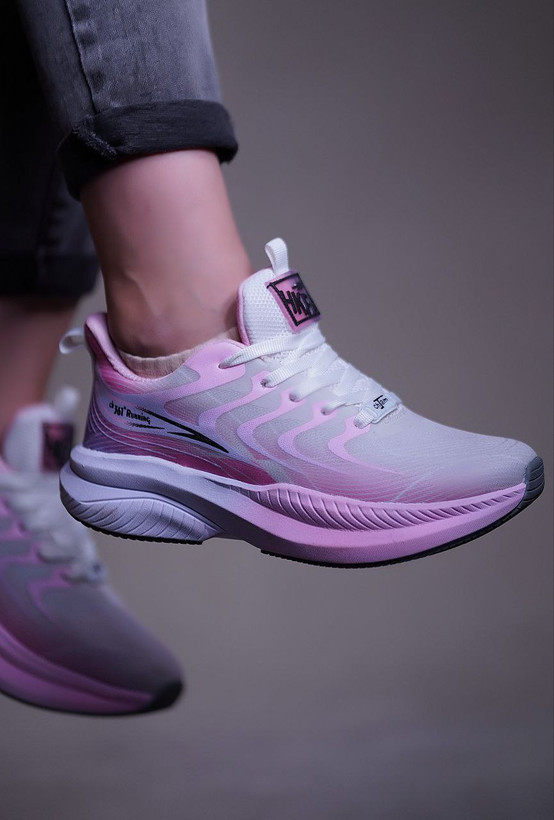 کتانی زنانه چرم تام کد ۲۴۶