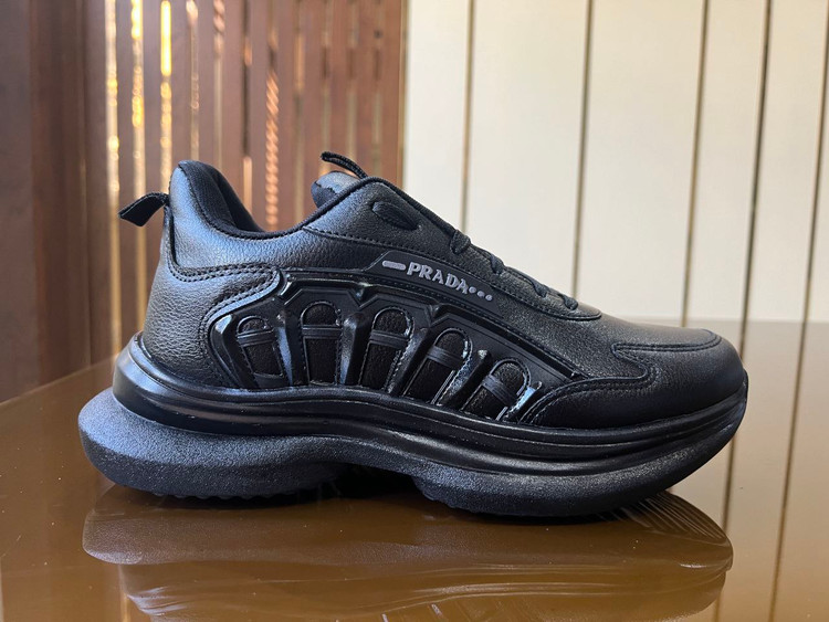 کفش اسپرت مردانه پرادا برند رویا