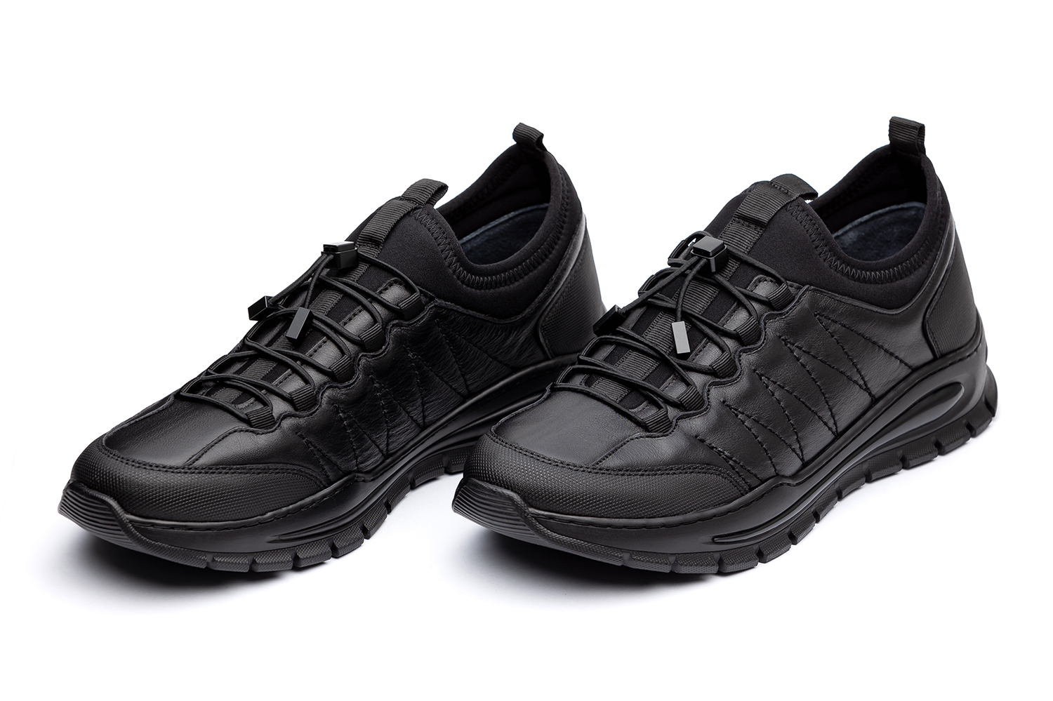 کفش اسپرت چرم مردانه مادو کد ۲۰۱۰