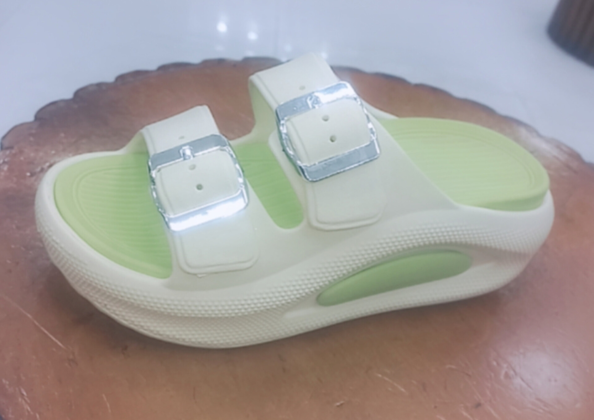 دمپایی زنانه دو سگک بارلی با سگک قابل تنظیم برند شیما