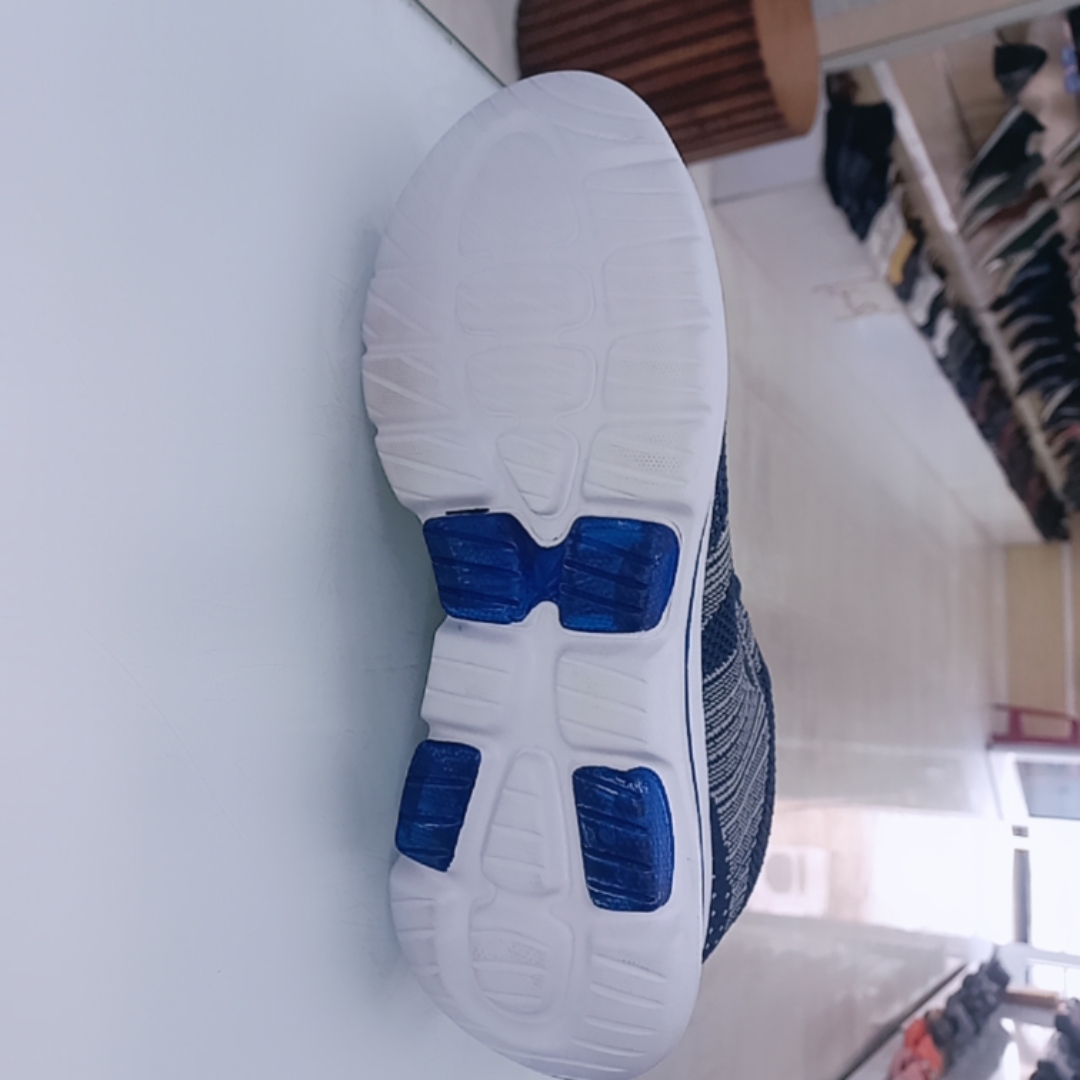 کفش پیاده‌روی طبی مردانه مدل اسکیچرز برند سام طب