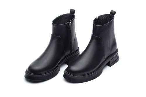 بوت زنانه چرم طبیعی برند مادو کد ۵۰۱۴ با تخفیف ویژه