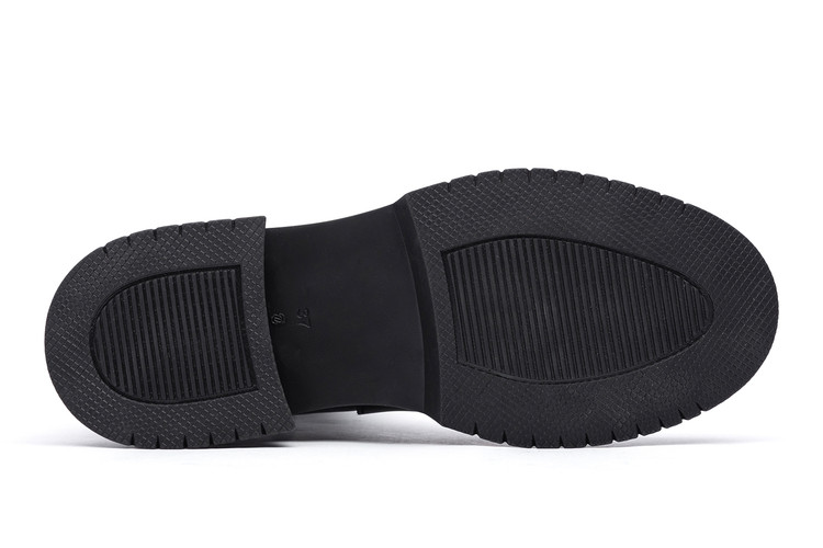 بوت زنانه چرم طبیعی برند مادو کد ۵۰۱۴ با تخفیف ویژه