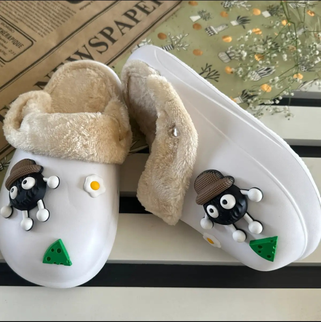 دمپایی زنانه پولیشی مدل کریسمس برند زیتون