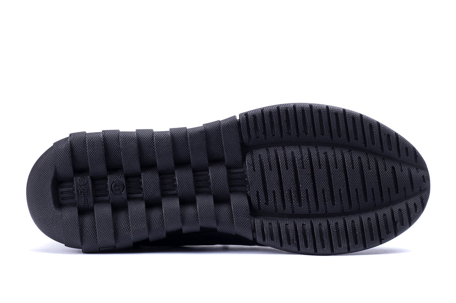 کفش چرم اسپرت مردانه مادو کد ۲۰۵۸