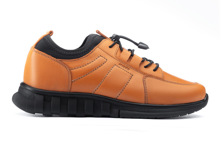 کفش چرم اسپرت مردانه مادو کد ۲۰۵۸