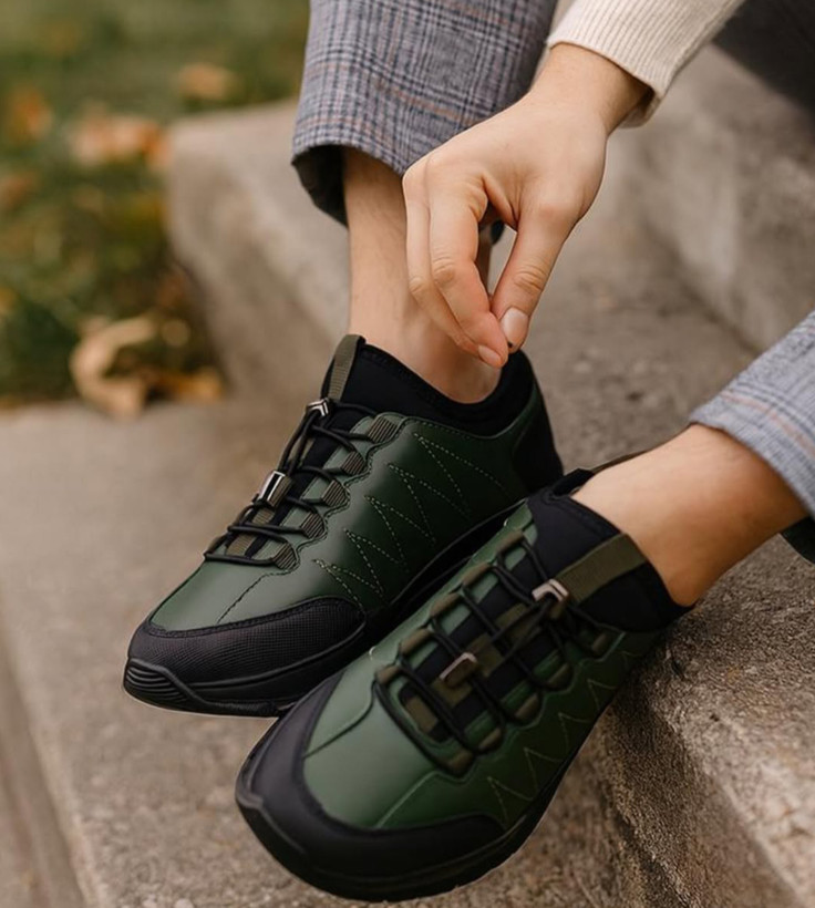 کفش اسپرت چرم زنانه مادو کد ۵۰۱۰