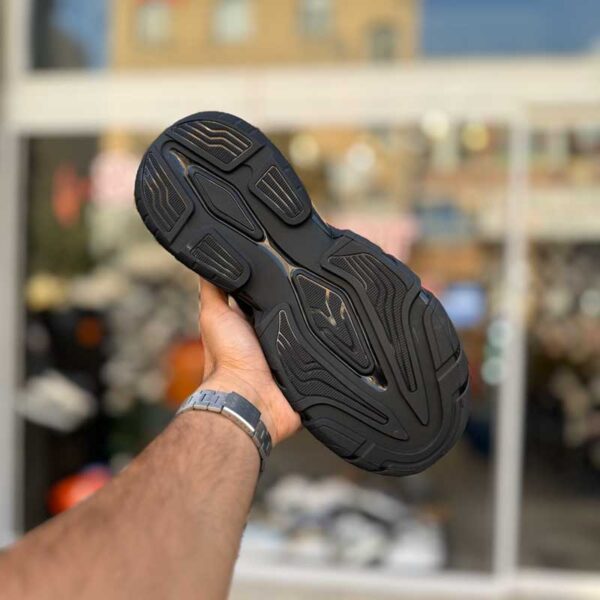 کتانی مردانه بالنسیاگا برند پدیده شیک و خوش پا با متریال وارداتی