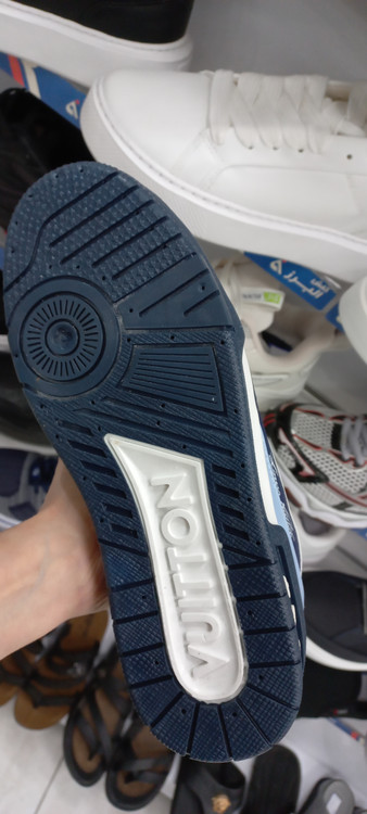 کتانی مردانه لویس وینتون برند پدیده