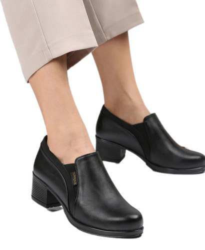 کفش زنانه رکسونا برند بیتا پاسارگاد