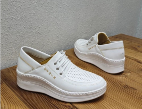 کفش طبی لژدار زنانه نیکان گام مدل آزاده مخصوص خار پاشنه