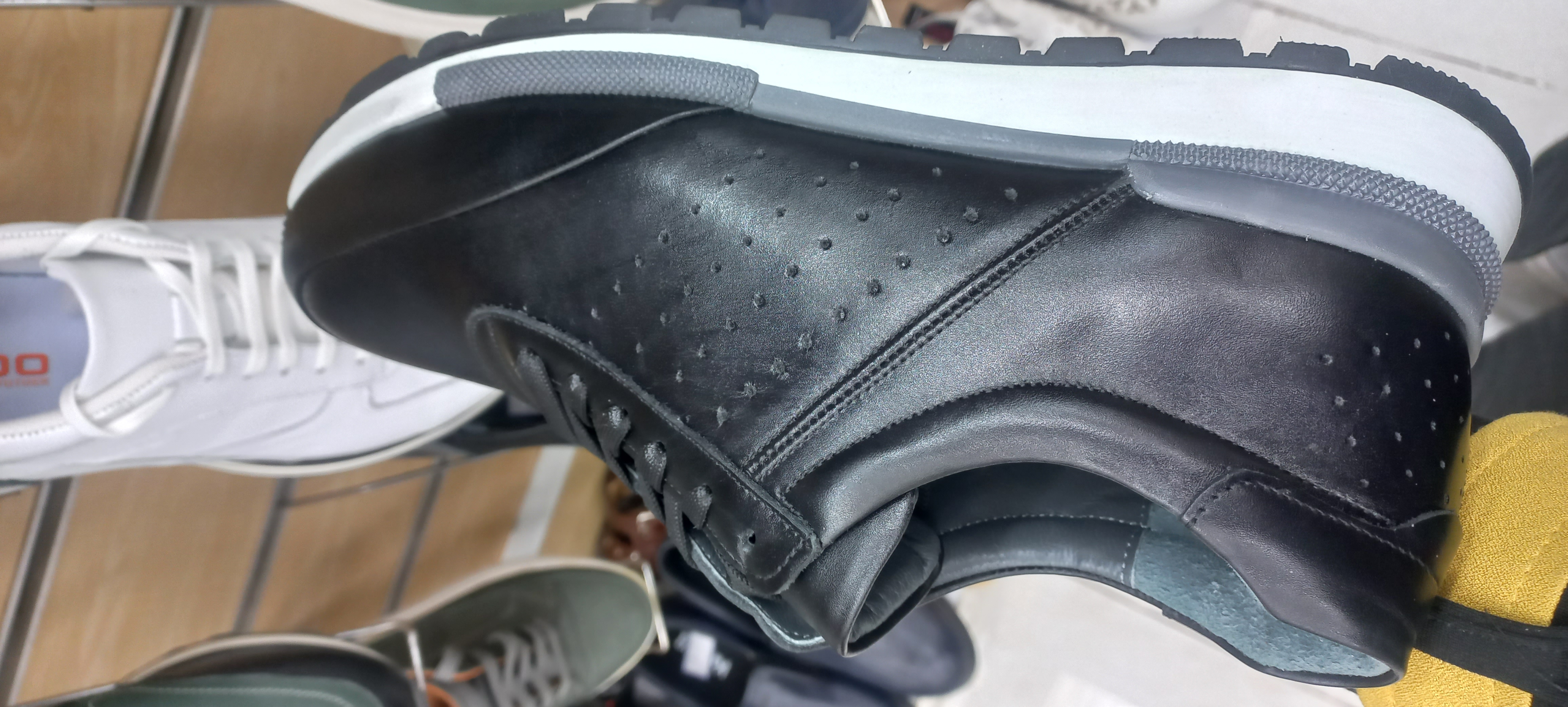 کفش اسپرت تمام چرم مردانه برند دنج کد ۰۱۷