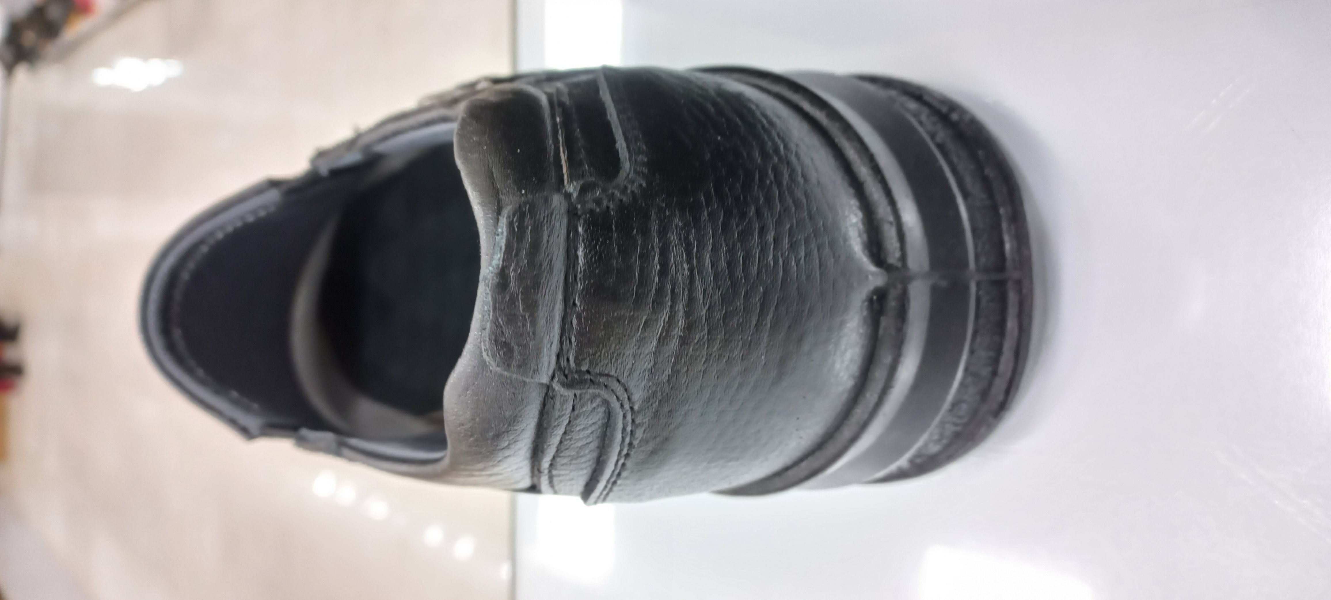 کفش طبی راحتی چرم  مردانه برند آذر پلاس