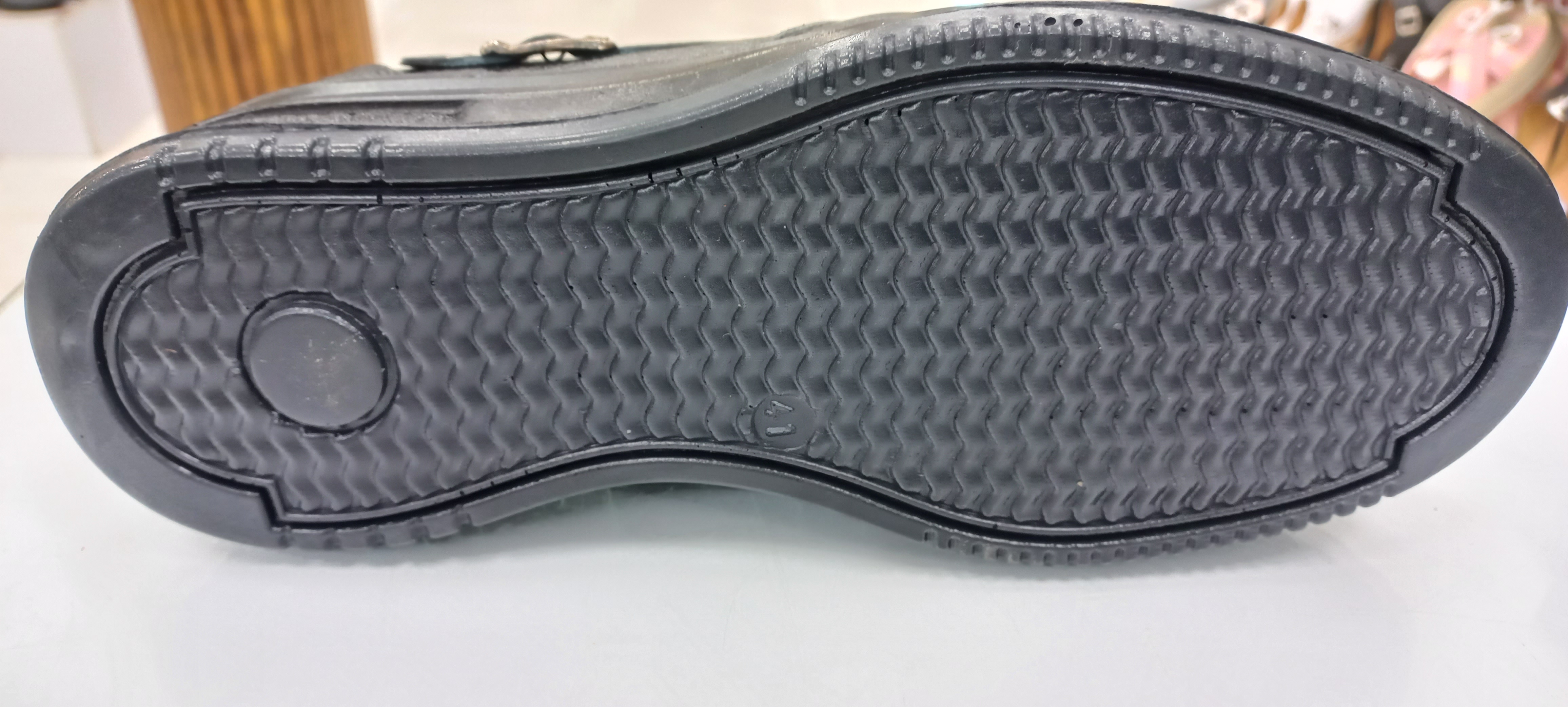 کفش طبی راحتی  چرم مردانه برند آذر پلاس