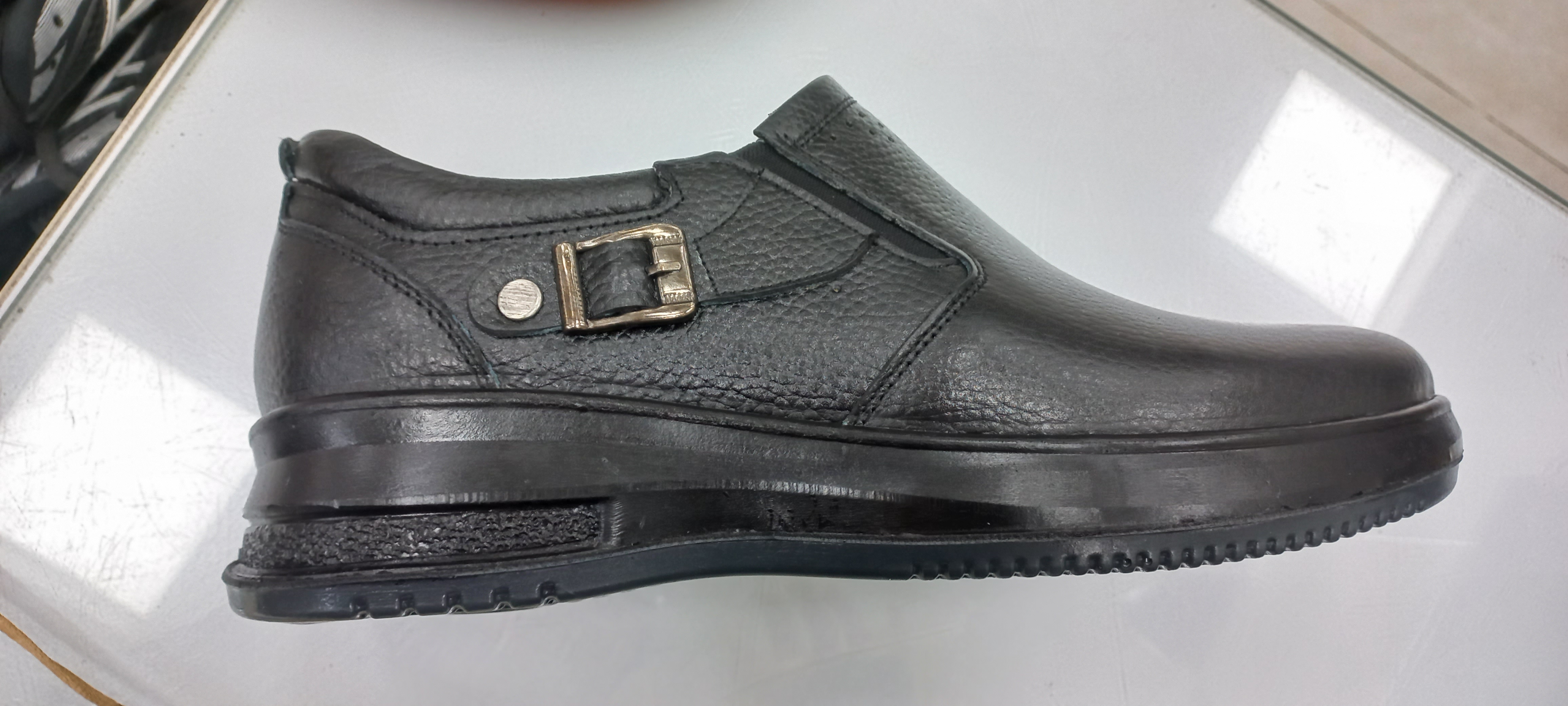 کفش طبی راحتی چرم مردانه برند آذر پلاس