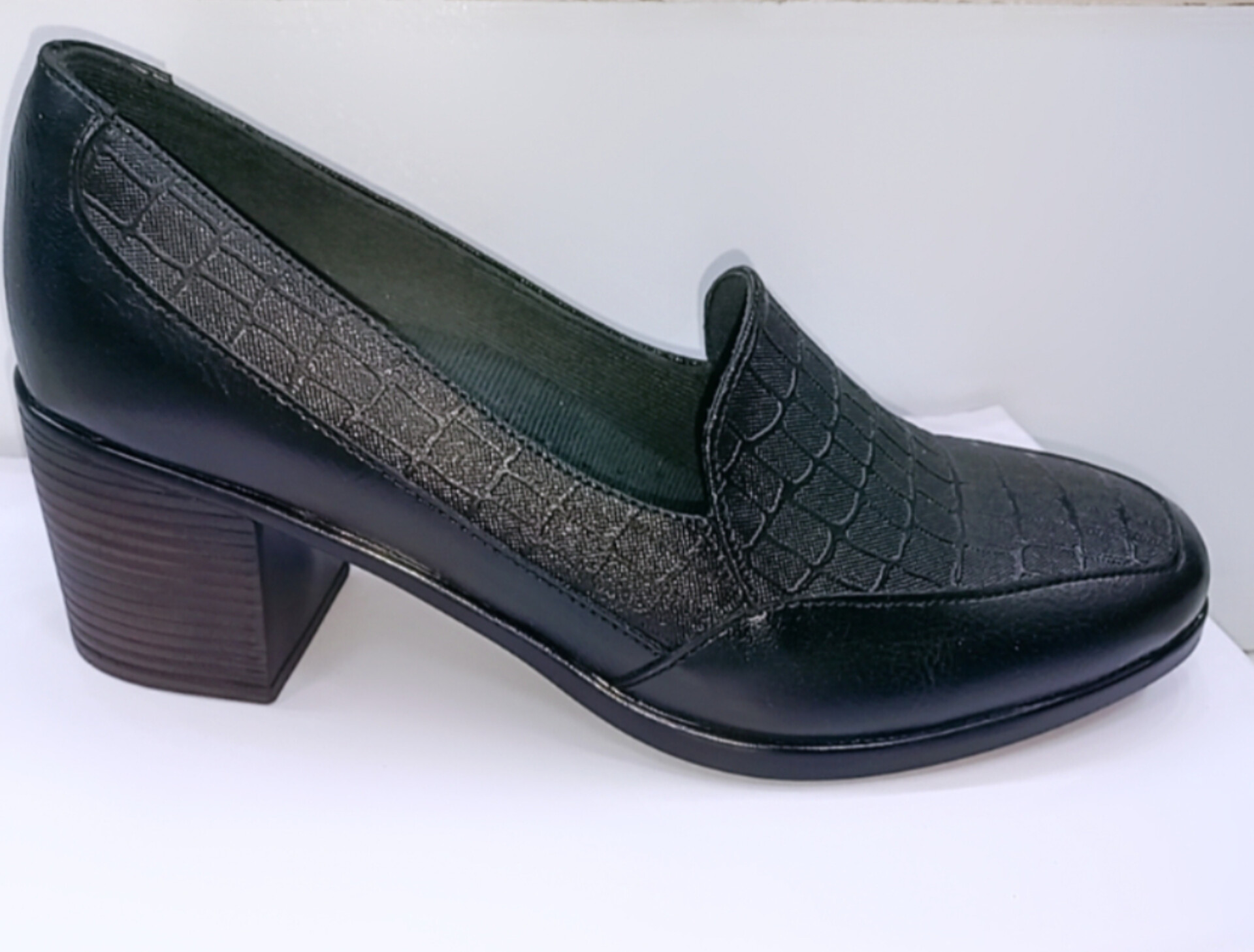 کفش طبی پاشنه دار زنانه برند لیانا