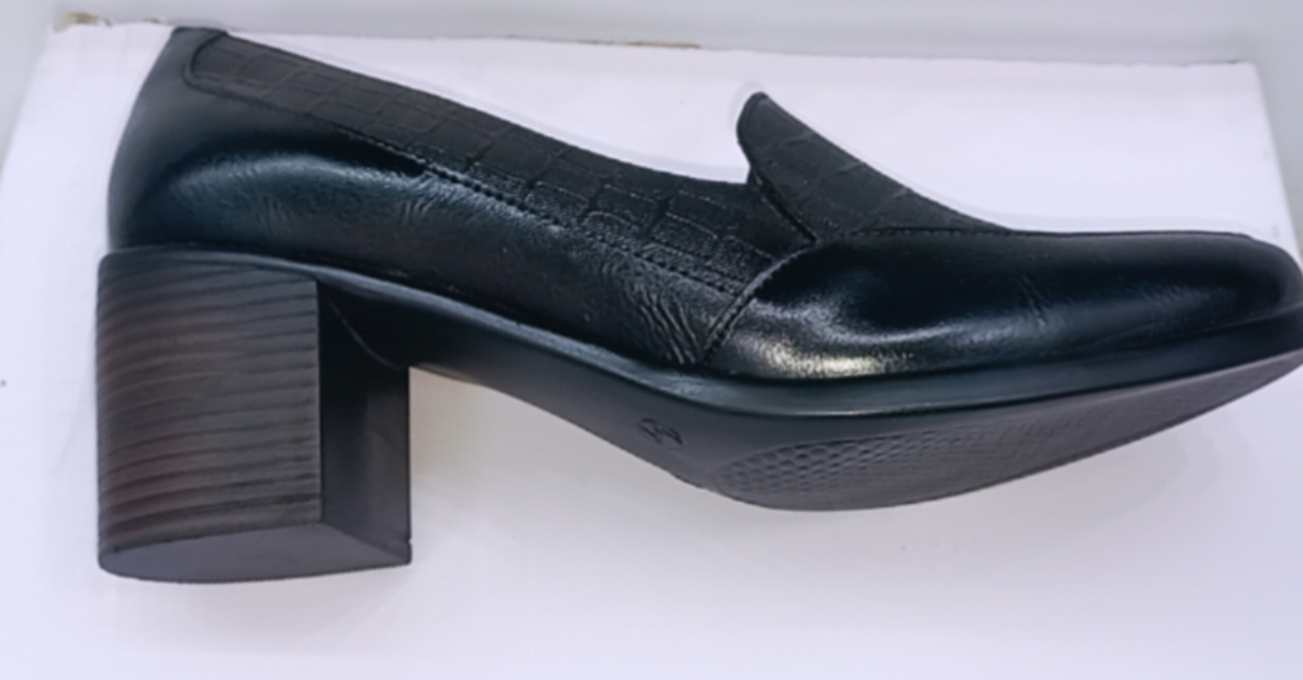 کفش طبی پاشنه دار زنانه برند لیانا