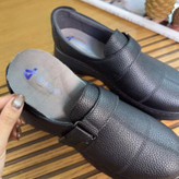 کفش طبی داثوش مدل صلیبی مخصوص خار پاشنه