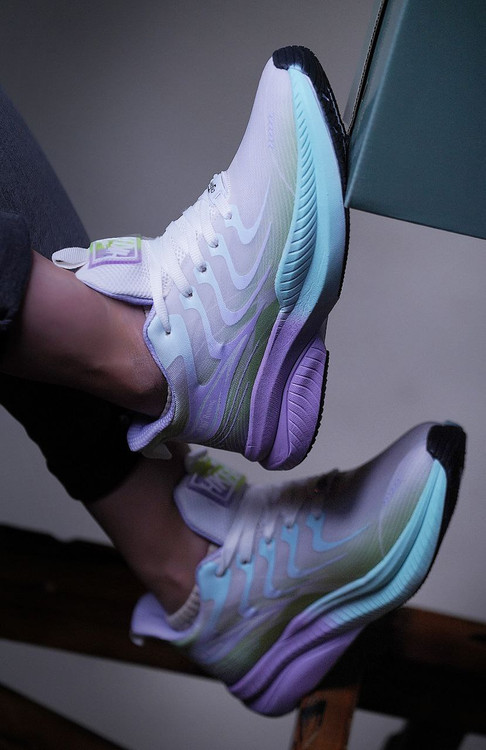 کتانی طبی زنانه چ م تام کد ۲۴۶ مدل آبرنگی