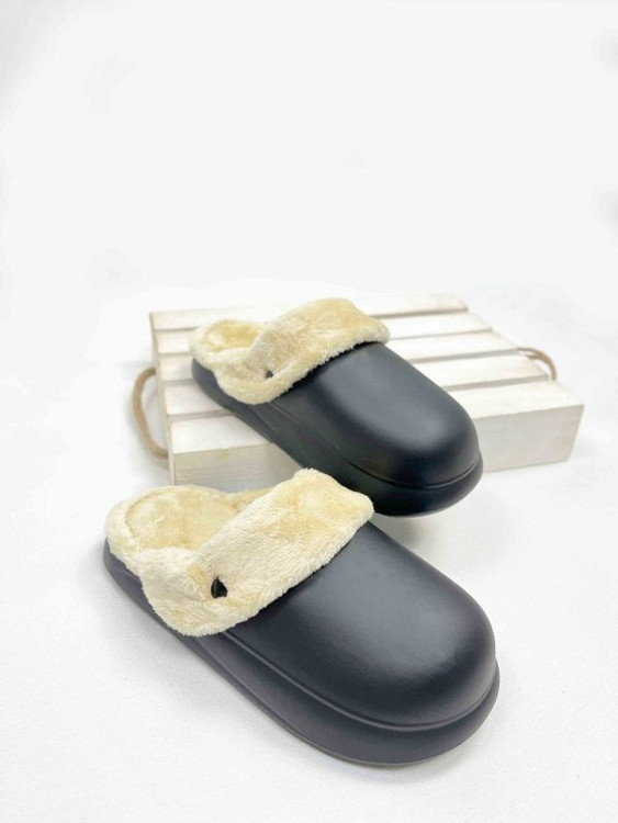 دمپایی خزدار مردانه کریسمس برند زیتون