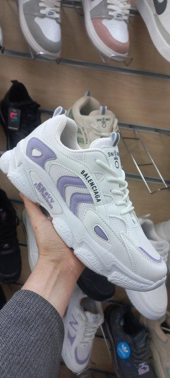 کفش اسپرت چرم تام کد ۲۳۴