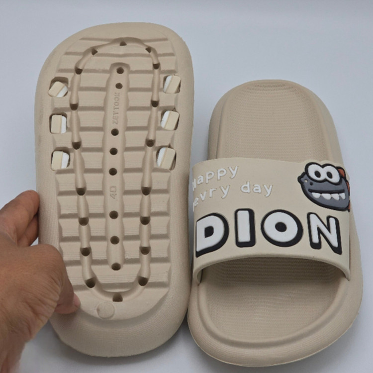 دمپایی بچه گانه داینا برند زیتون