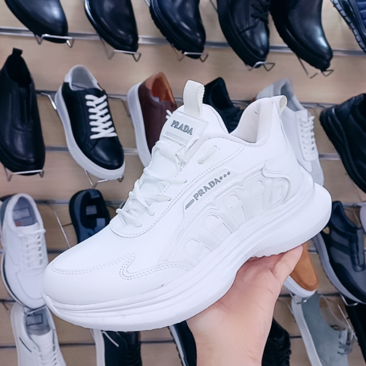 کفش اسپرت مردانه پرادا برند رویا
