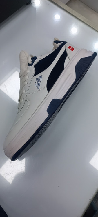 کتانی مردانه ۳۶۱