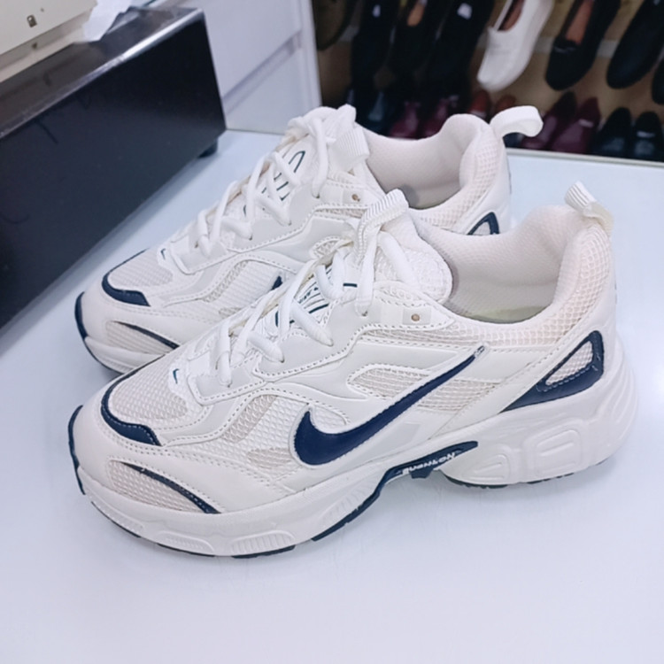 کتانی نایک مردانه مناسب پیاده روی و استفاده روزمره